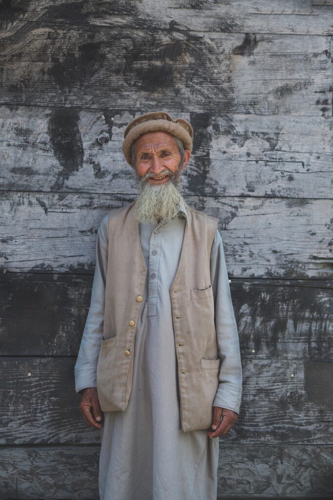 顔脱毛は痛いのか？どの程度の痛みを感じるのか解説！