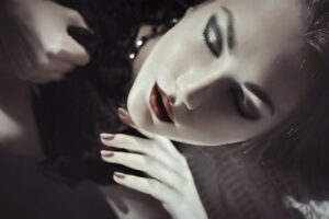 医療脱毛で顔は何回施術すれば効果が得られるの？