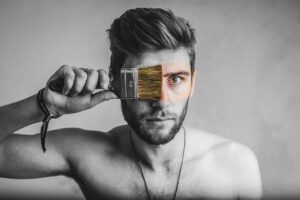 脇を剃っても残る毛の悩み、どう解決すればいい？